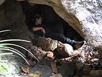 岩洞庇护所